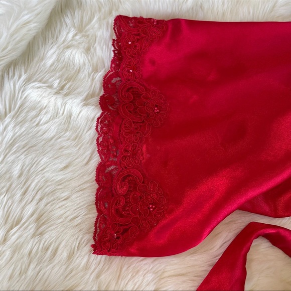 Vintage Victoria Secret Gold Label Silky Lace & Beaded Kimono Robe - Picture 4 of 9